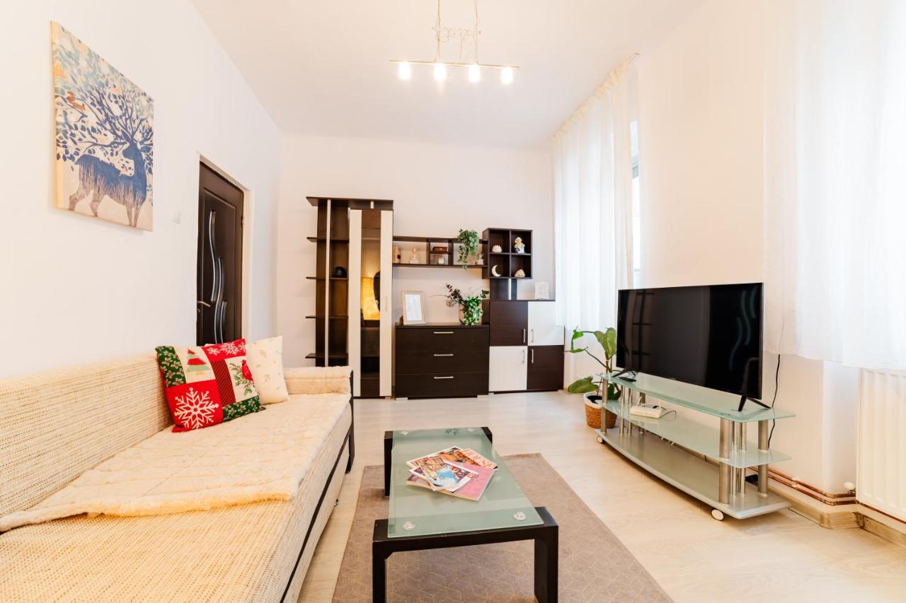 Anastasia Apartments With Parking Brasov Exterior photo