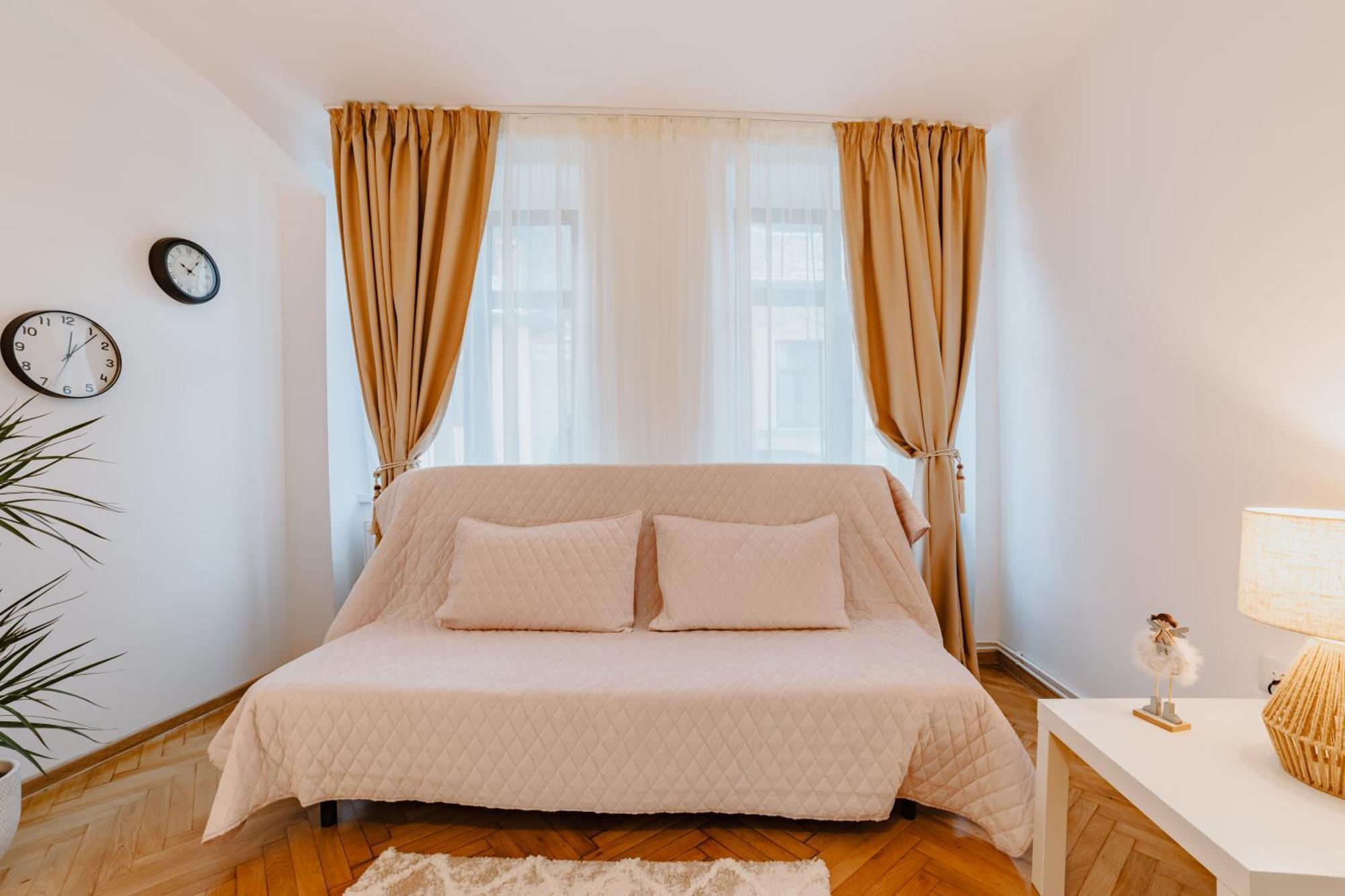 Anastasia Apartments With Parking Brasov Exterior photo