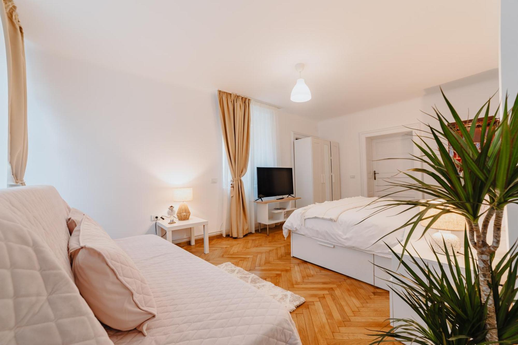 Anastasia Apartments With Parking Brasov Exterior photo